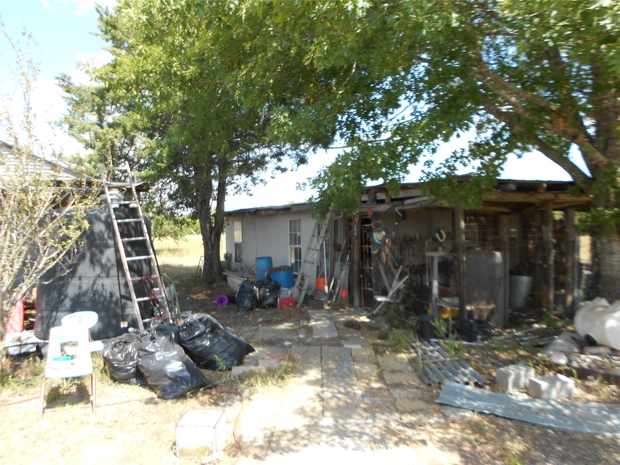 377 Crooked Rd Property Photo 7