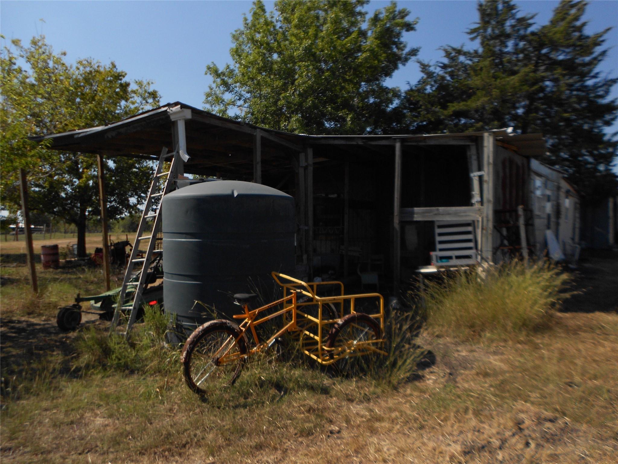 377 Crooked Rd Property Photo 19