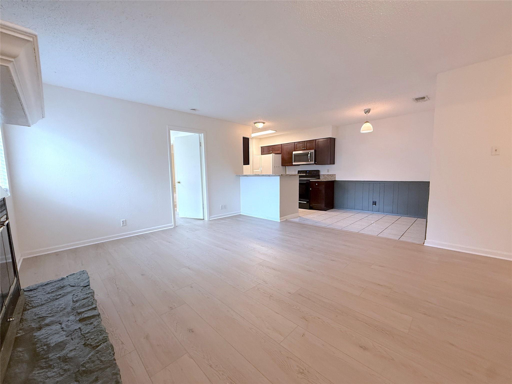 9900 Hundred Oaks Cir #a Property Photo 1