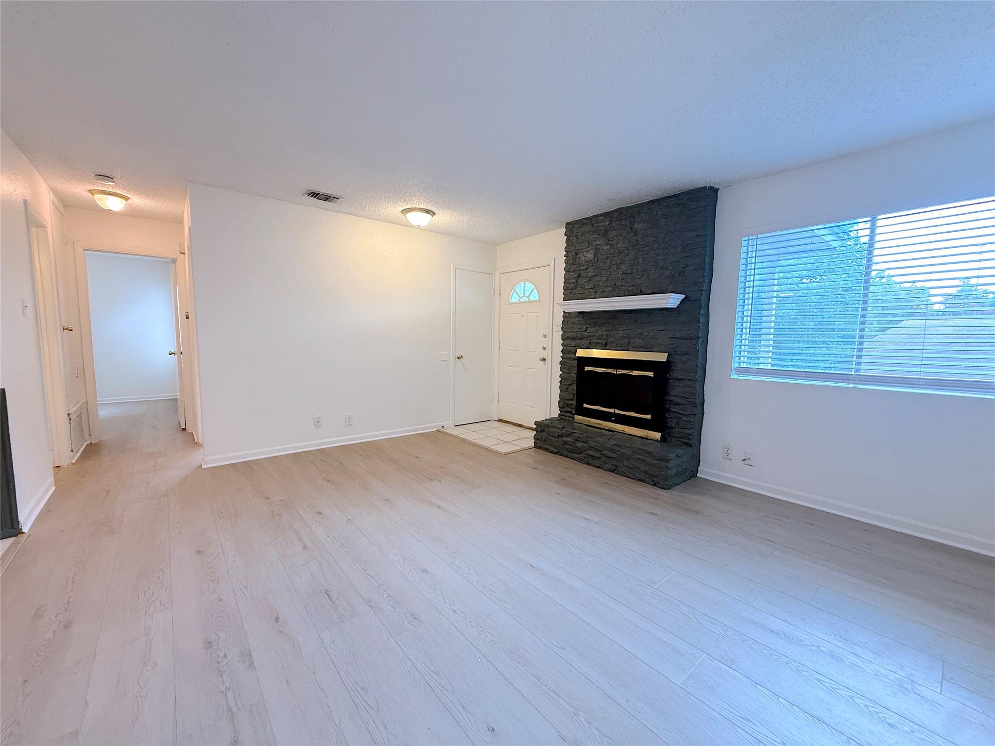 9900 Hundred Oaks Cir #a Property Photo 6