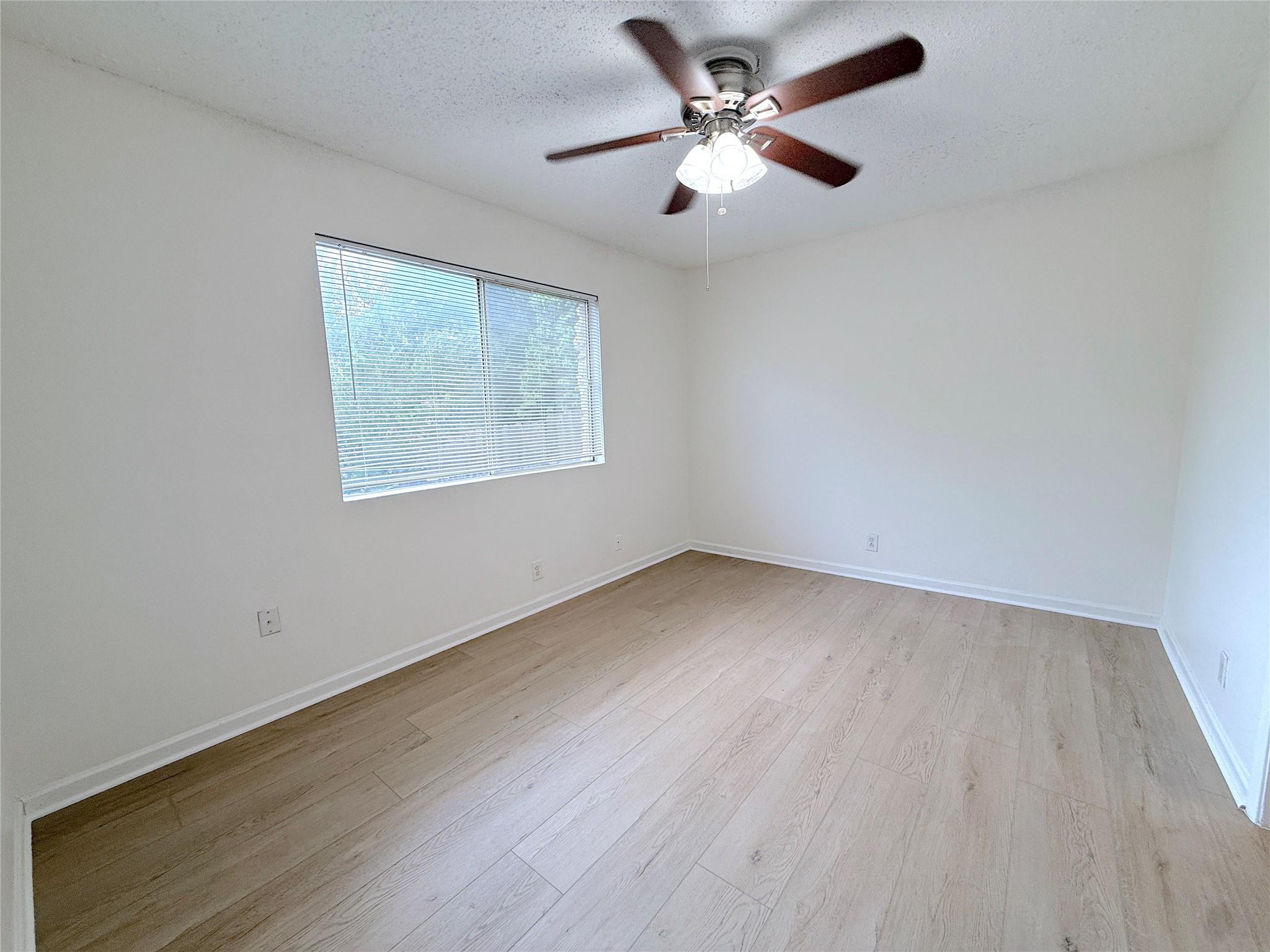 9900 Hundred Oaks Cir #a Property Photo 13