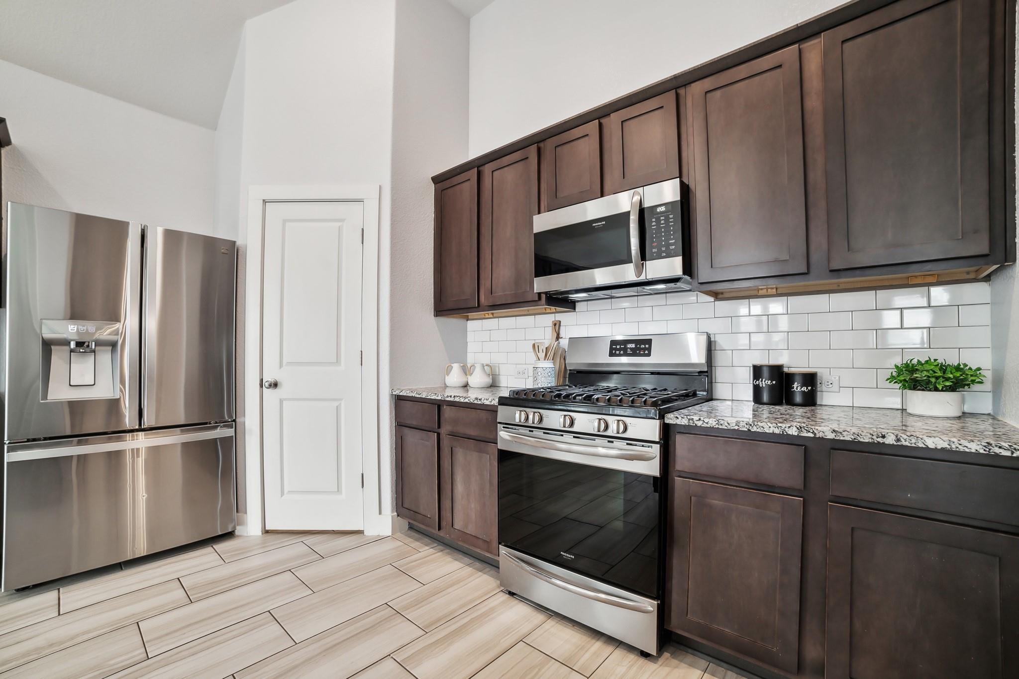 201 Potts St Property Photo 7