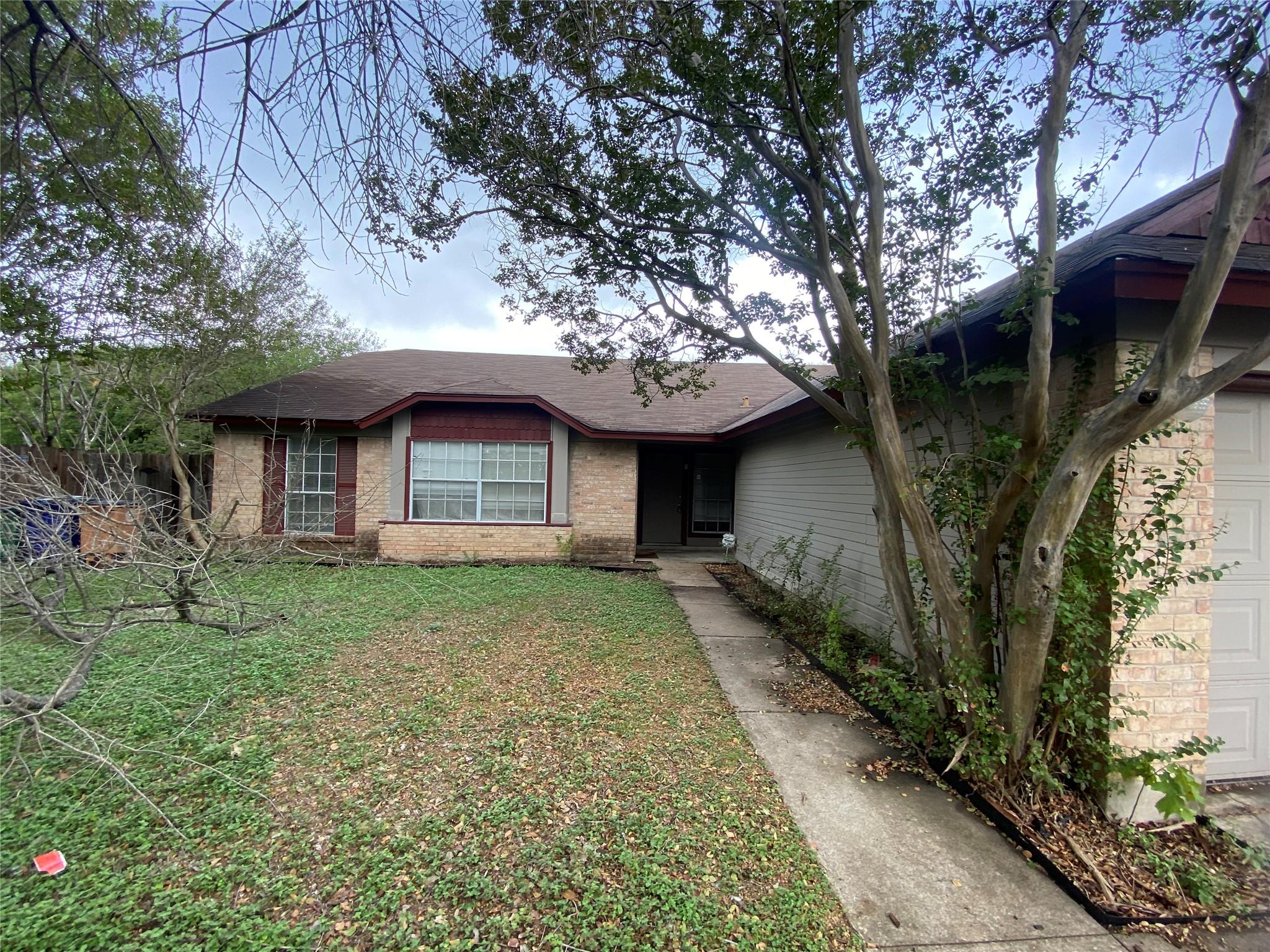 1909 Prairie Knoll Ct B Property Photo