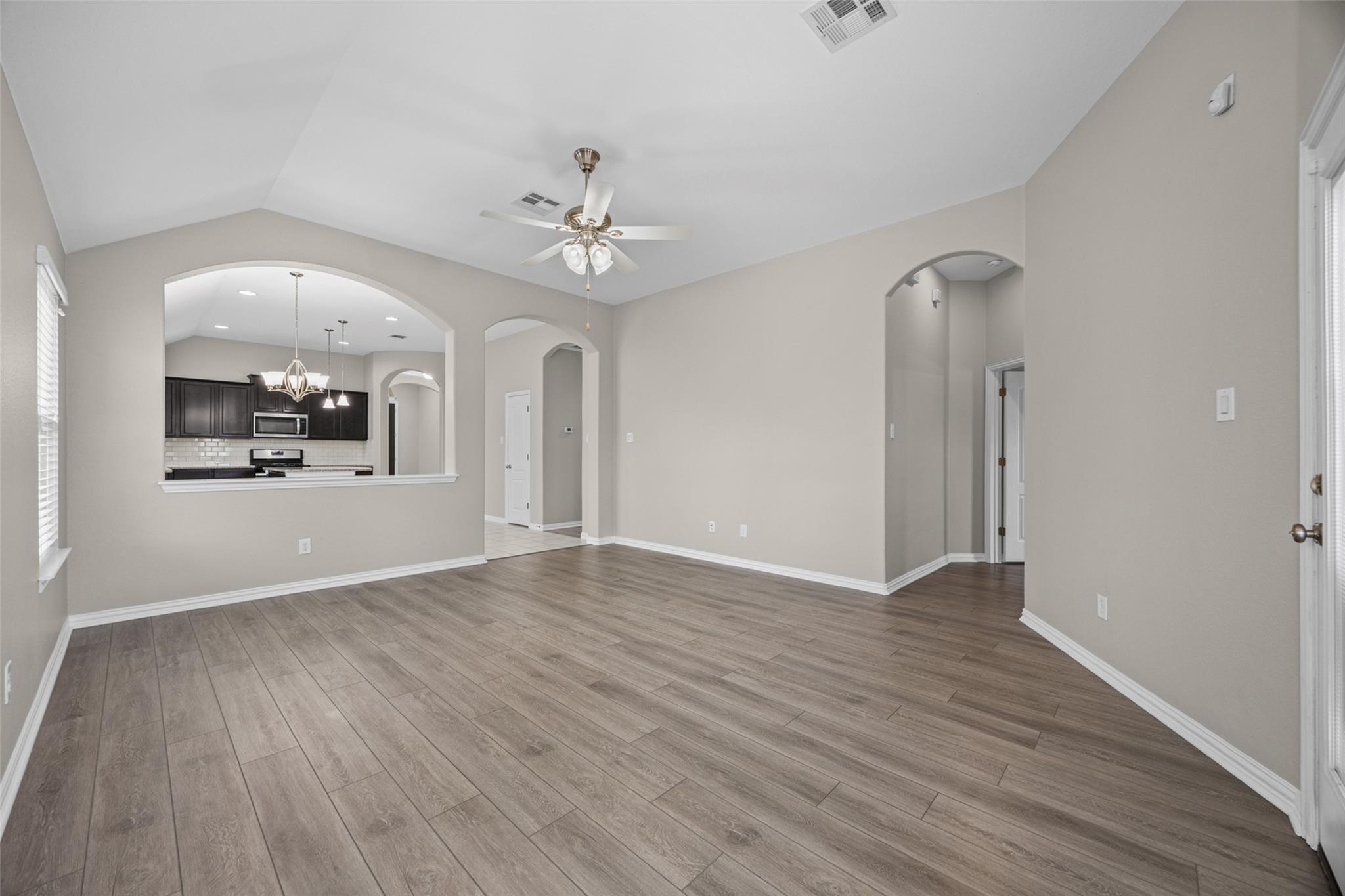 309 Willow City Vly Property Photo 17