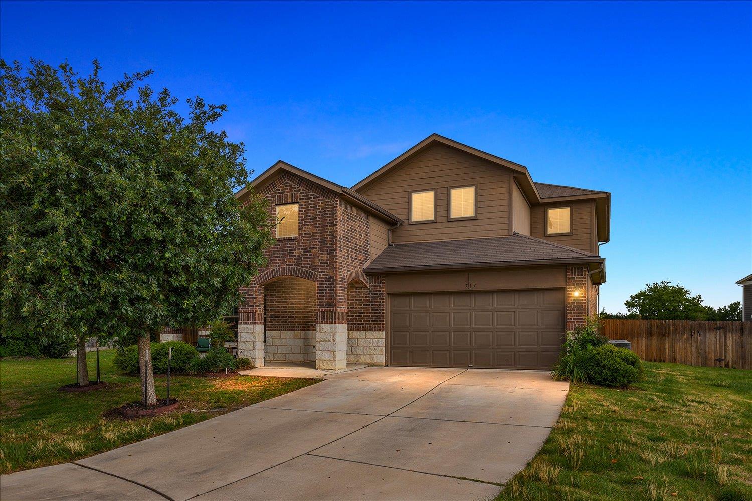 717 Kaluga Trl Property Photo 2