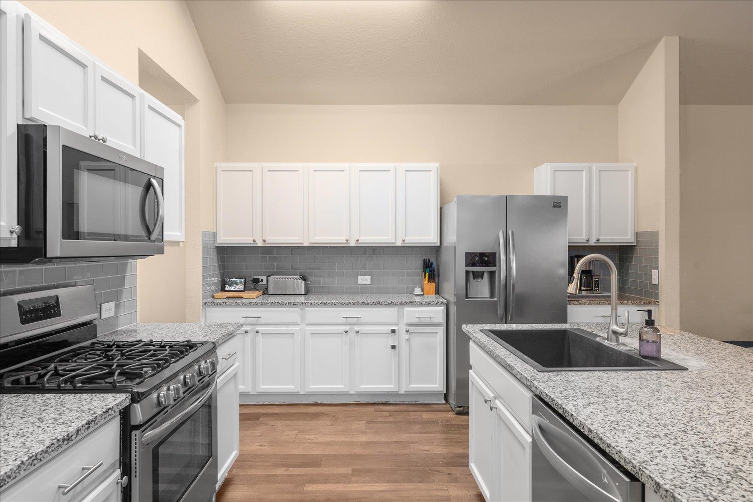 717 Kaluga Trl Property Photo 12