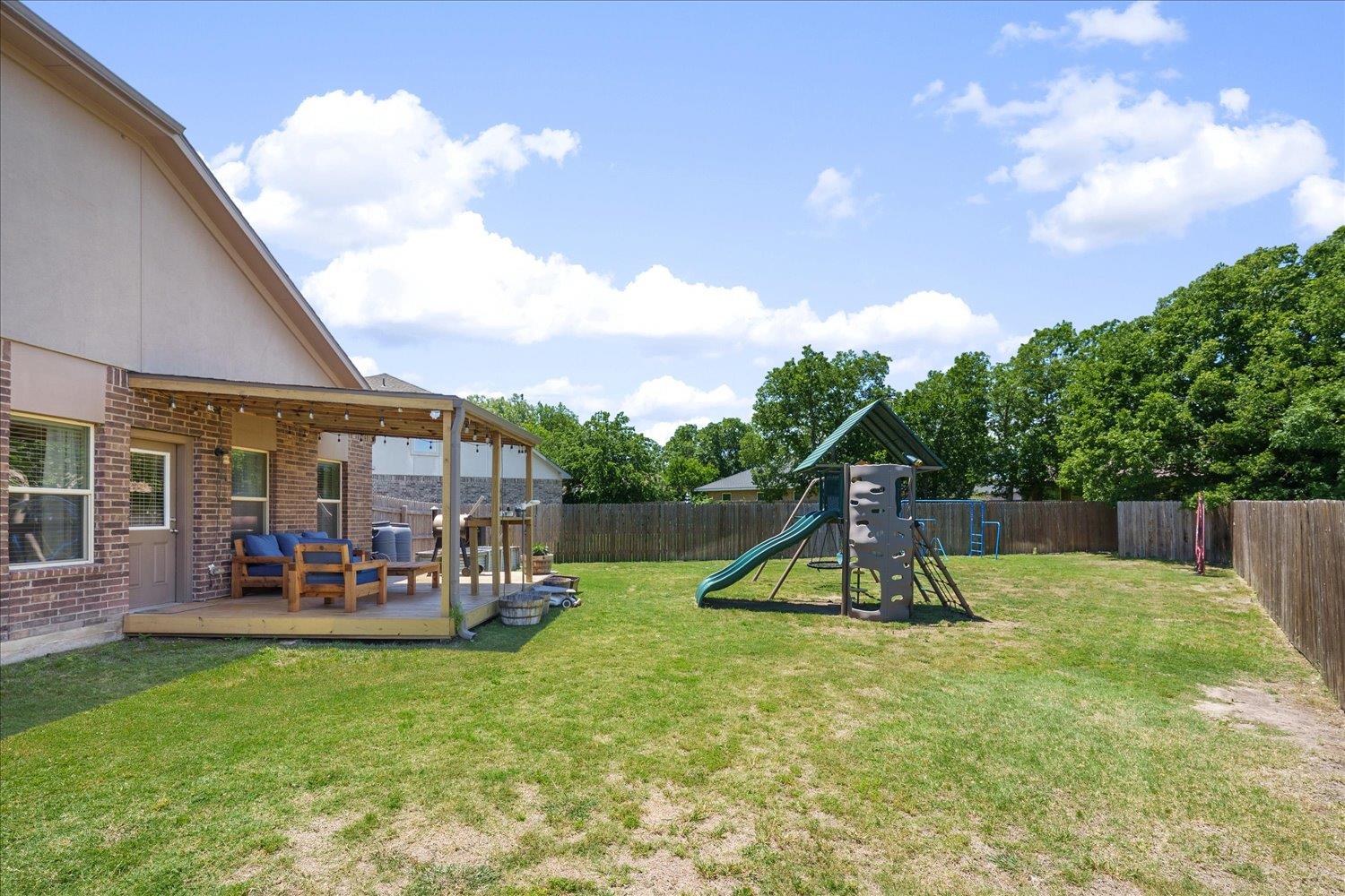 717 Kaluga Trl Property Photo 28