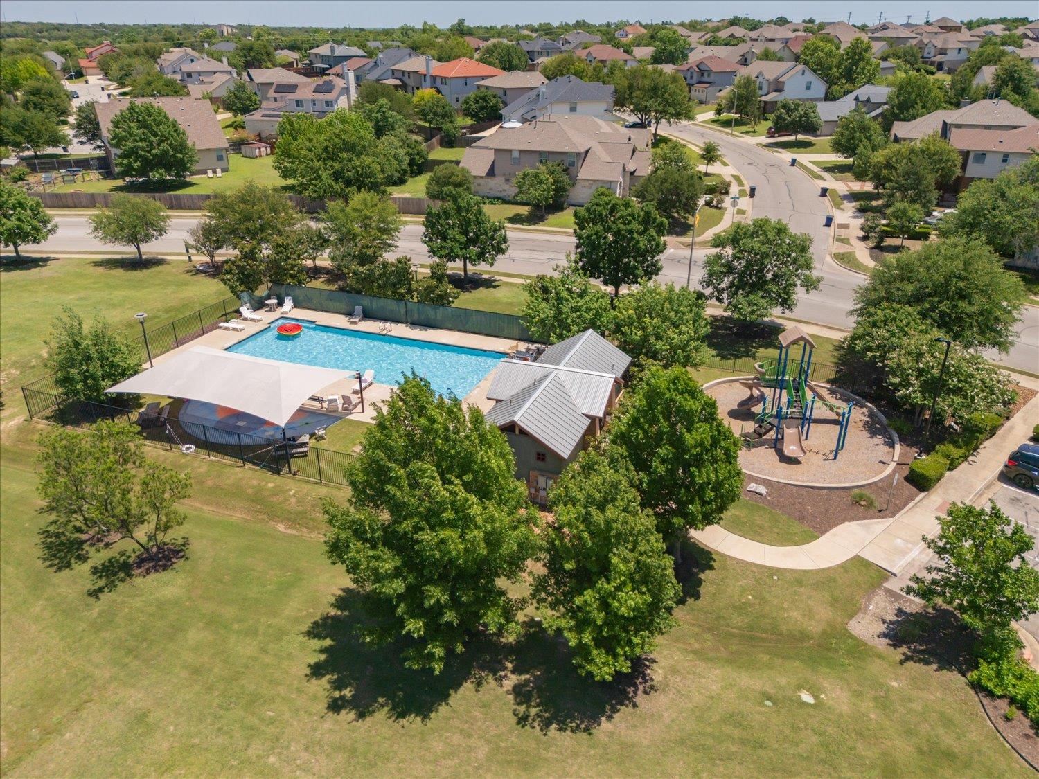 717 Kaluga Trl Property Photo 40