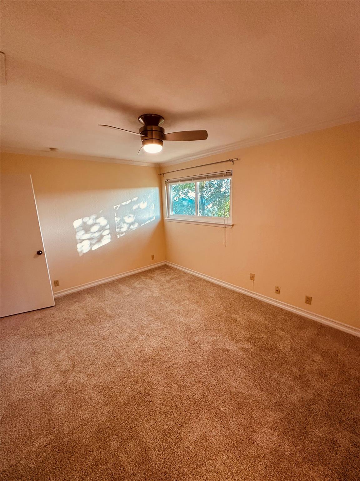 3529 North Hills Dr #b Property Photo 7