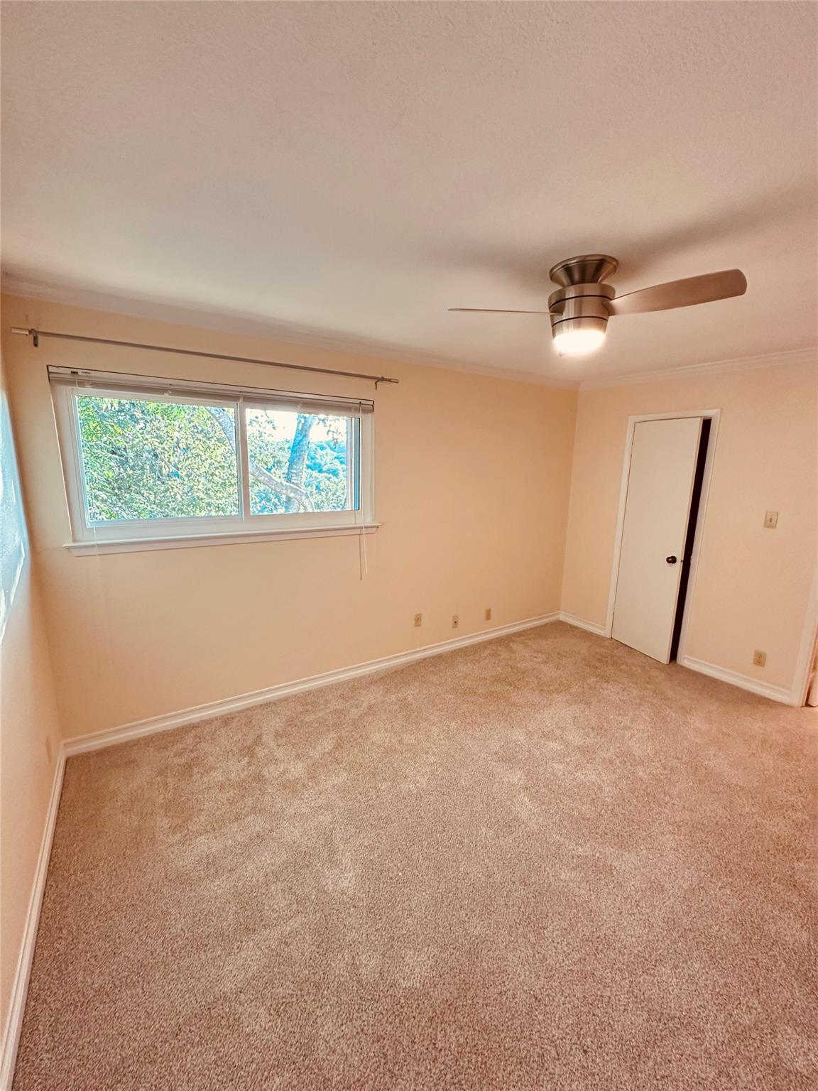 3529 North Hills Dr #b Property Photo 11