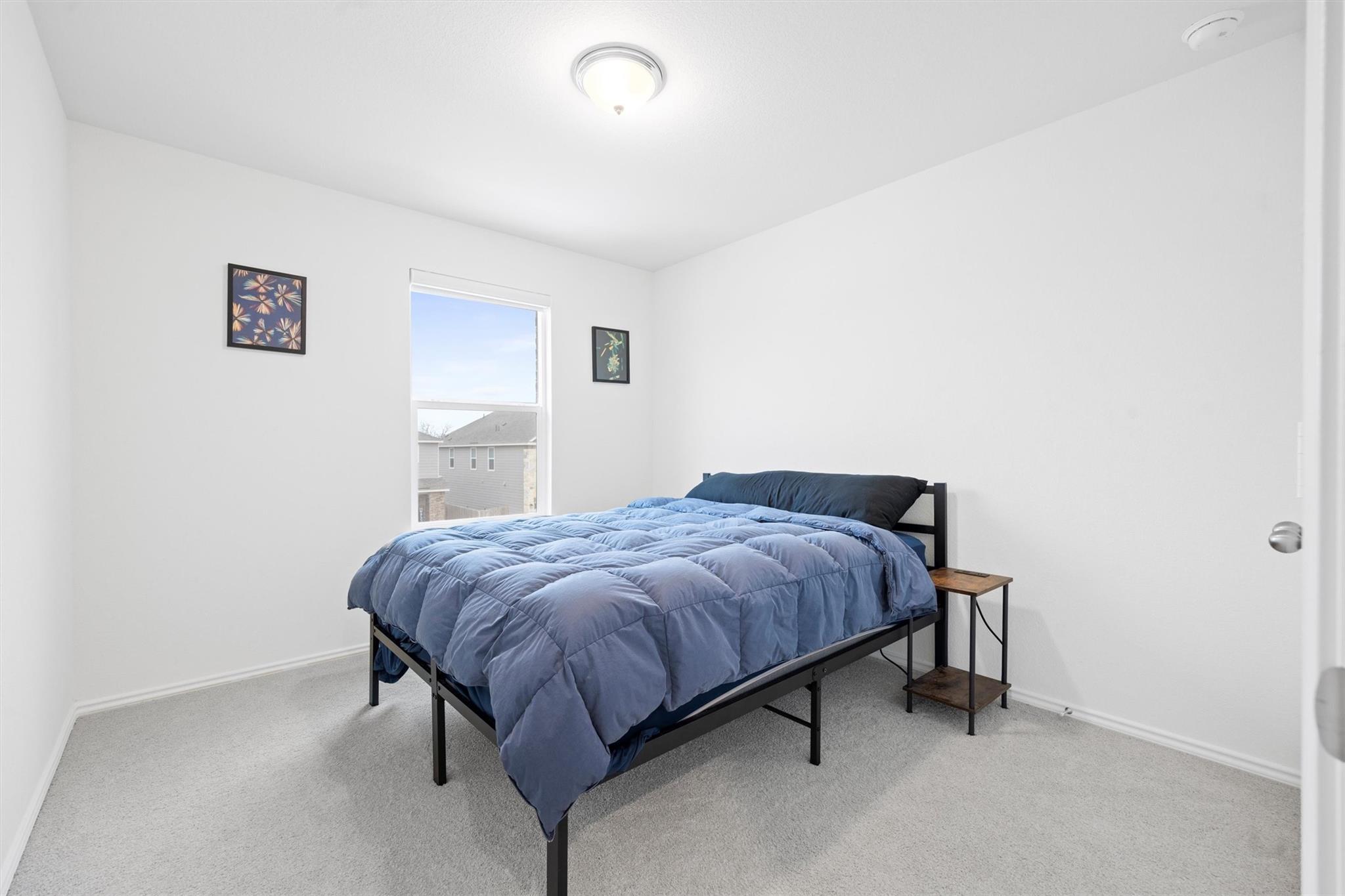 1030 Santiam St Property Photo 16