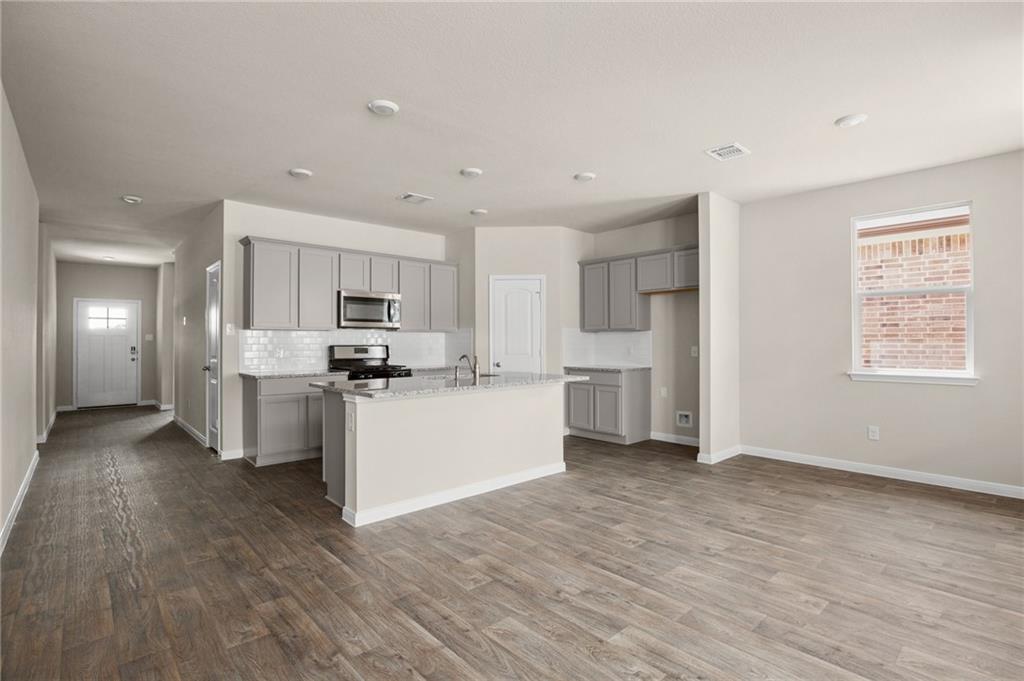 150 Jayden Dr Property Photo 2