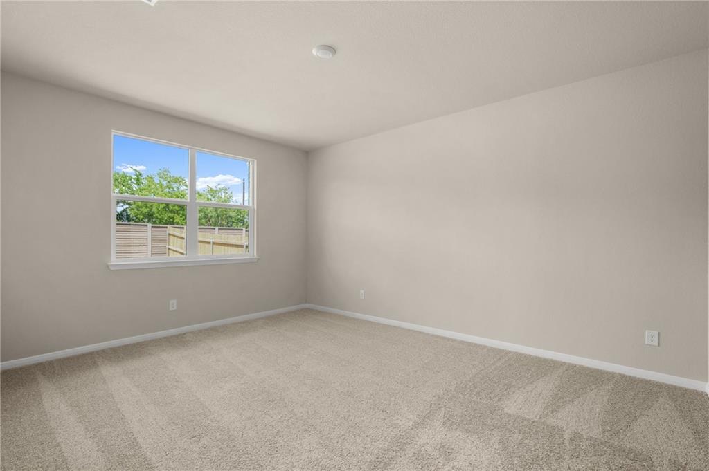 150 Jayden Dr Property Photo 6