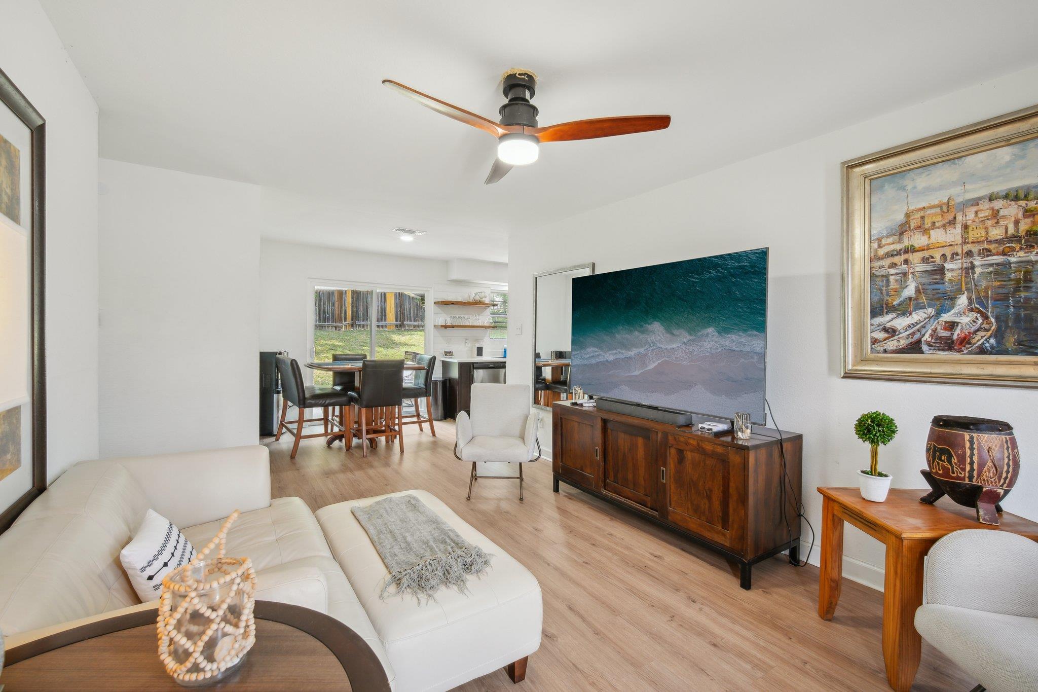 6914 Pondsdale Ln Property Photo 1