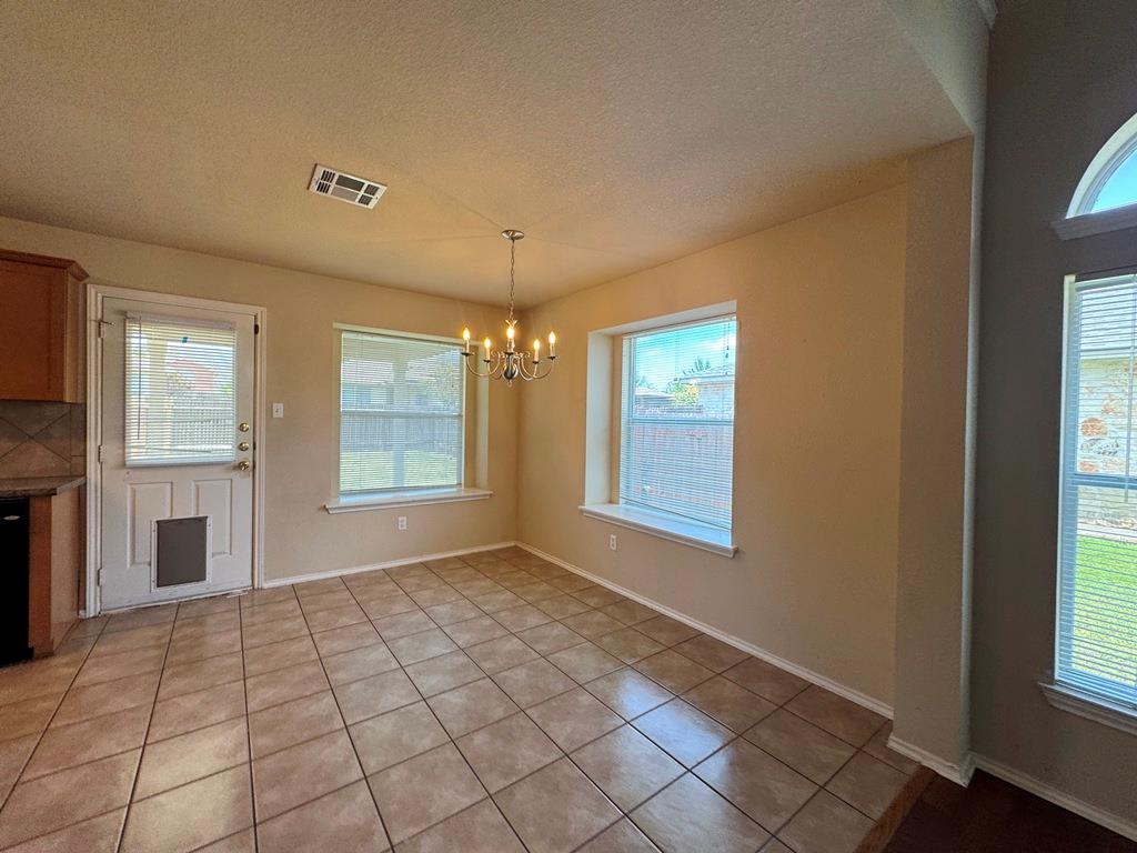 1005 Gentry Dr Property Photo 7