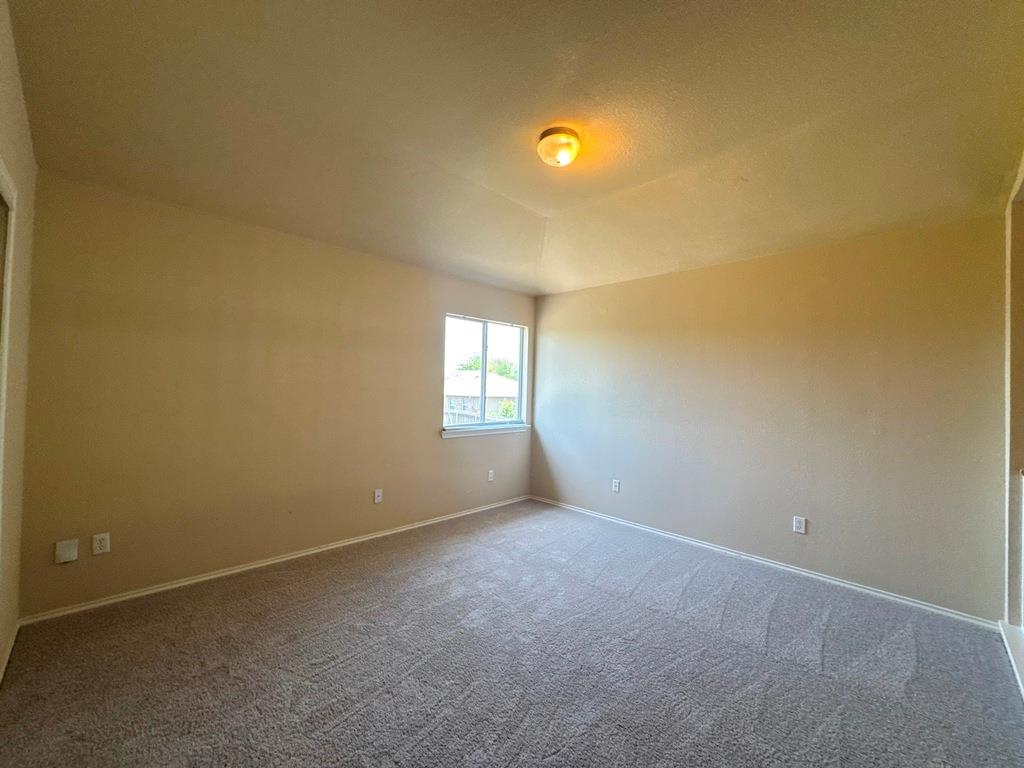 1005 Gentry Dr Property Photo 27