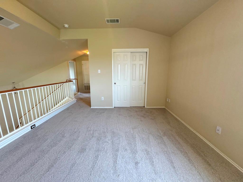 1005 Gentry Dr Property Photo 29