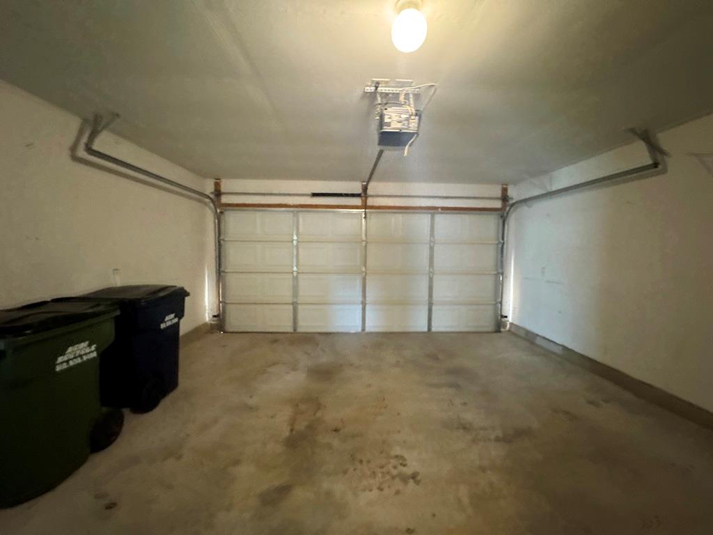 1005 Gentry Dr Property Photo 32