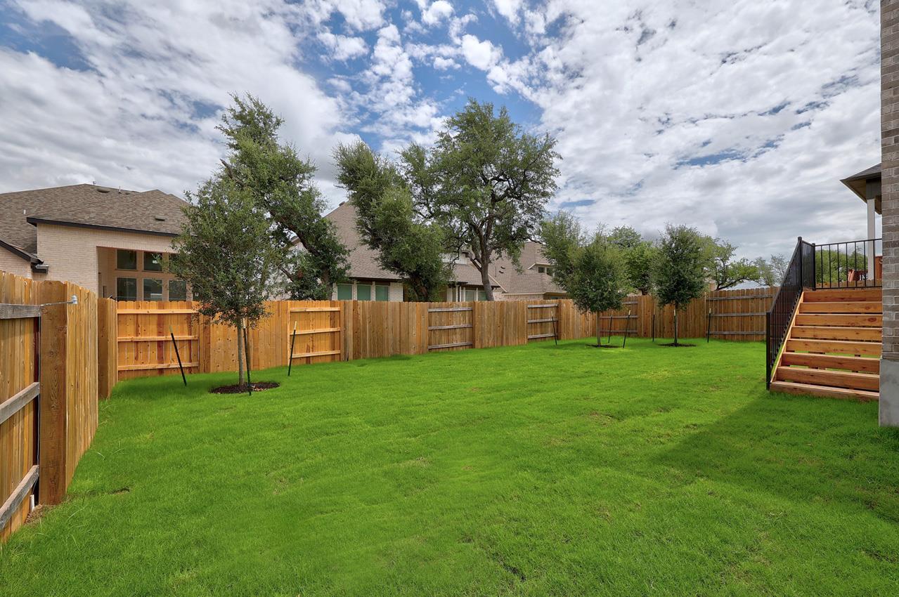 112 Red Camella Dr Property Photo 16