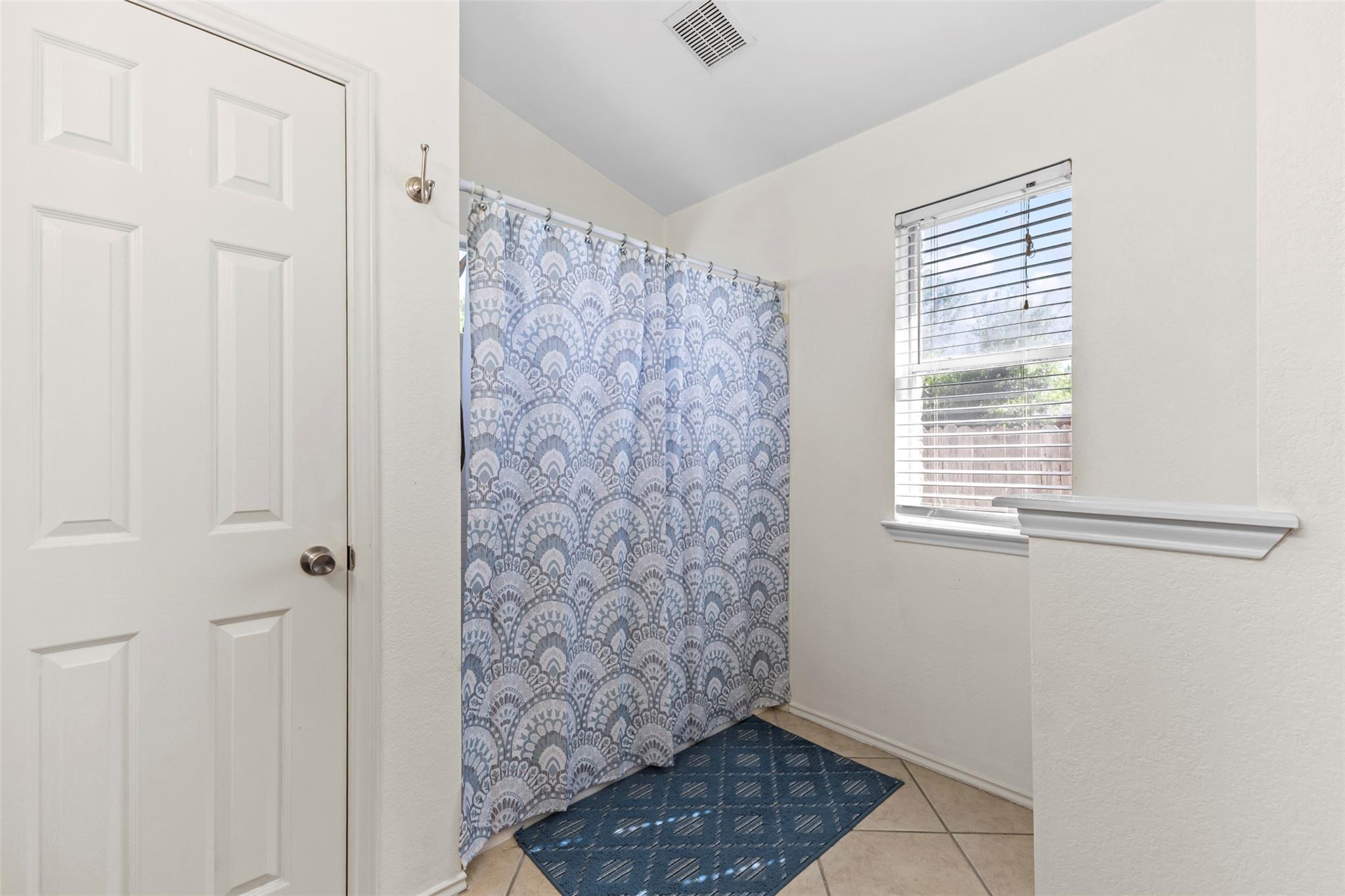 611 Settlement St Property Photo 19