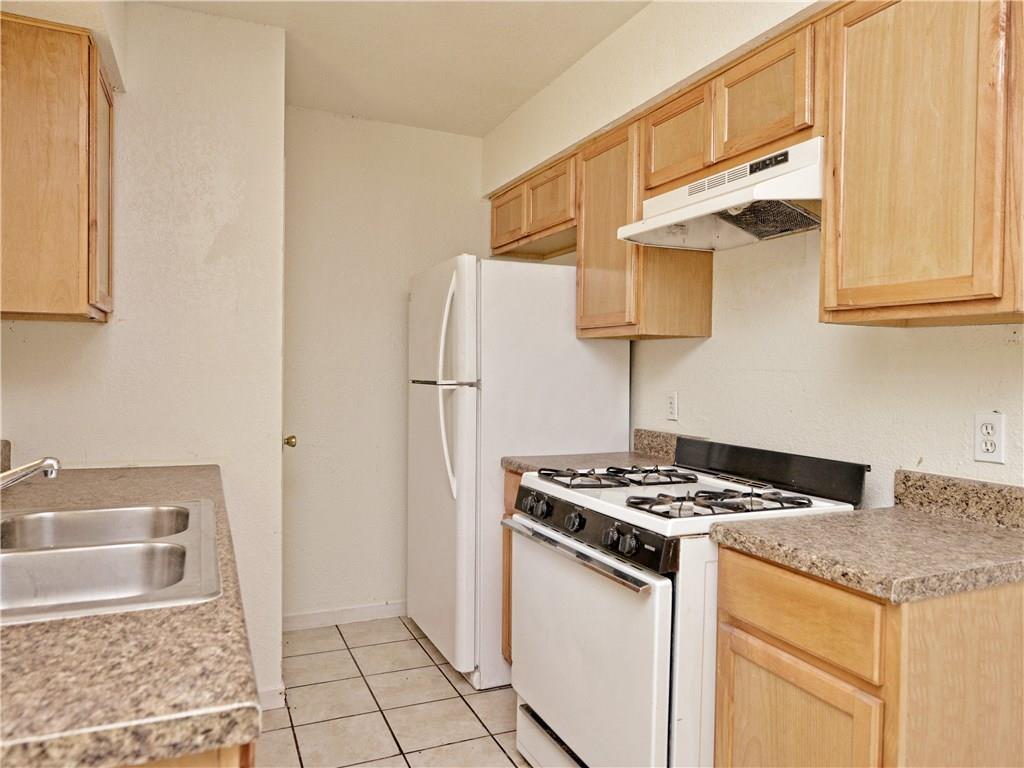 6916 Carwill Dr Property Photo 8