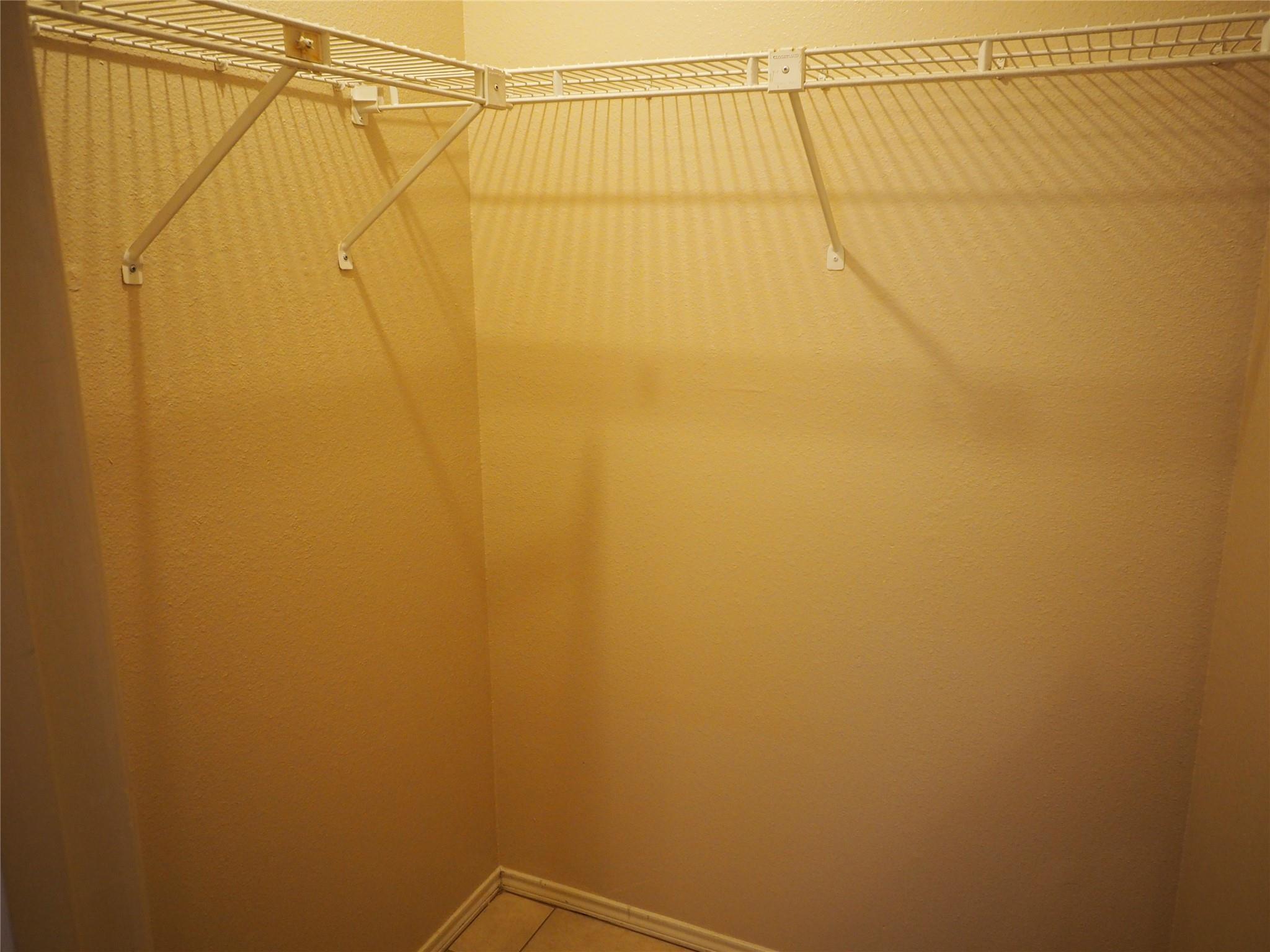 1403 Hermitage Dr Property Photo 12