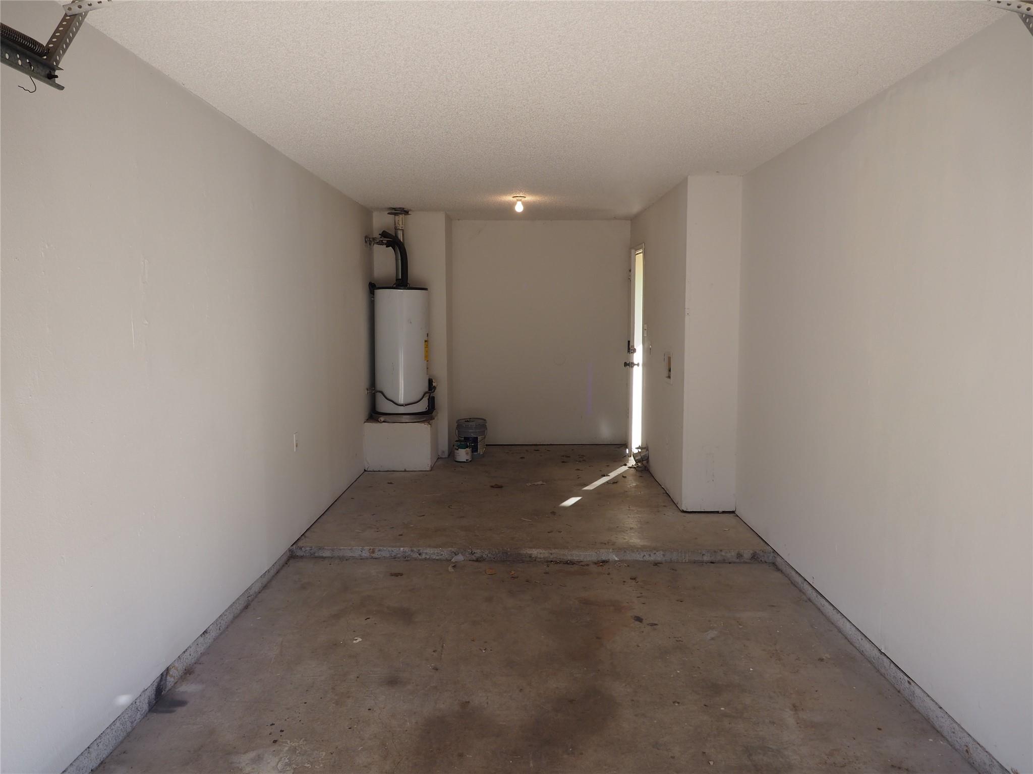 1403 Hermitage Dr Property Photo 16