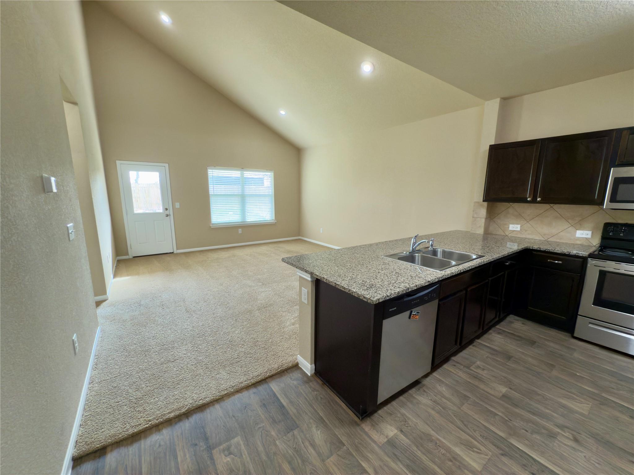 11629 Carbrook Rd Property Photo 10
