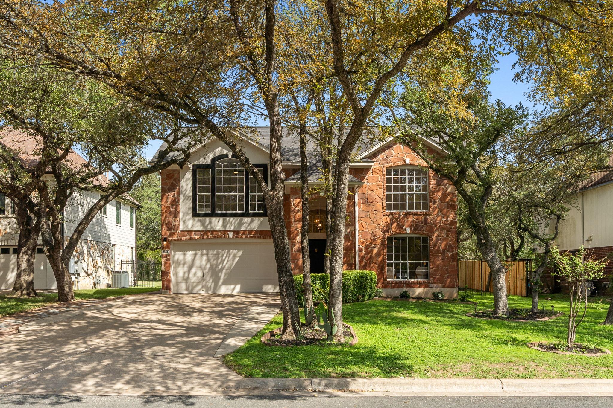 9314 Lightwood Loop Property Photo 1