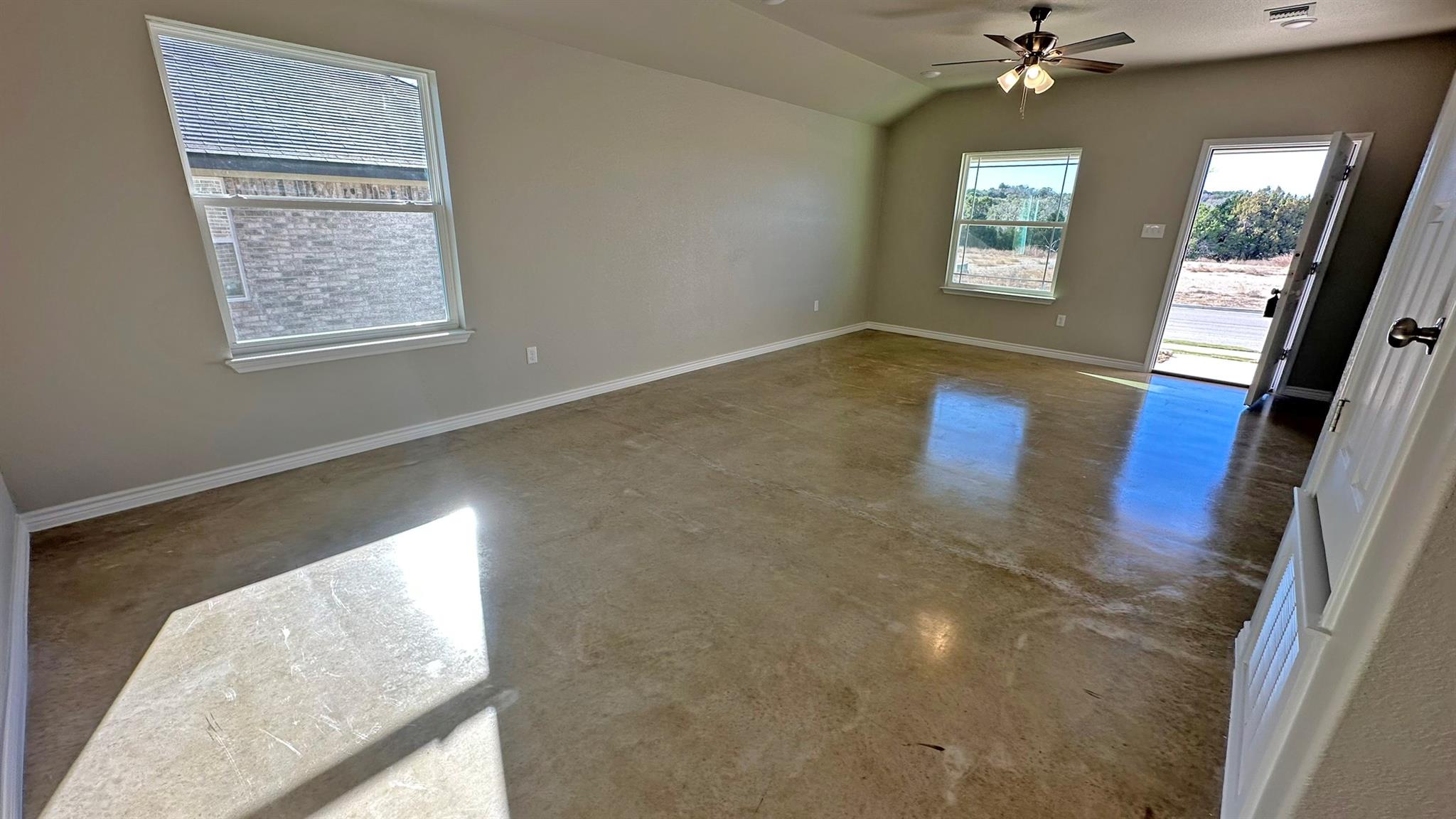 218 Leon Ln #a-b Property Photo 6