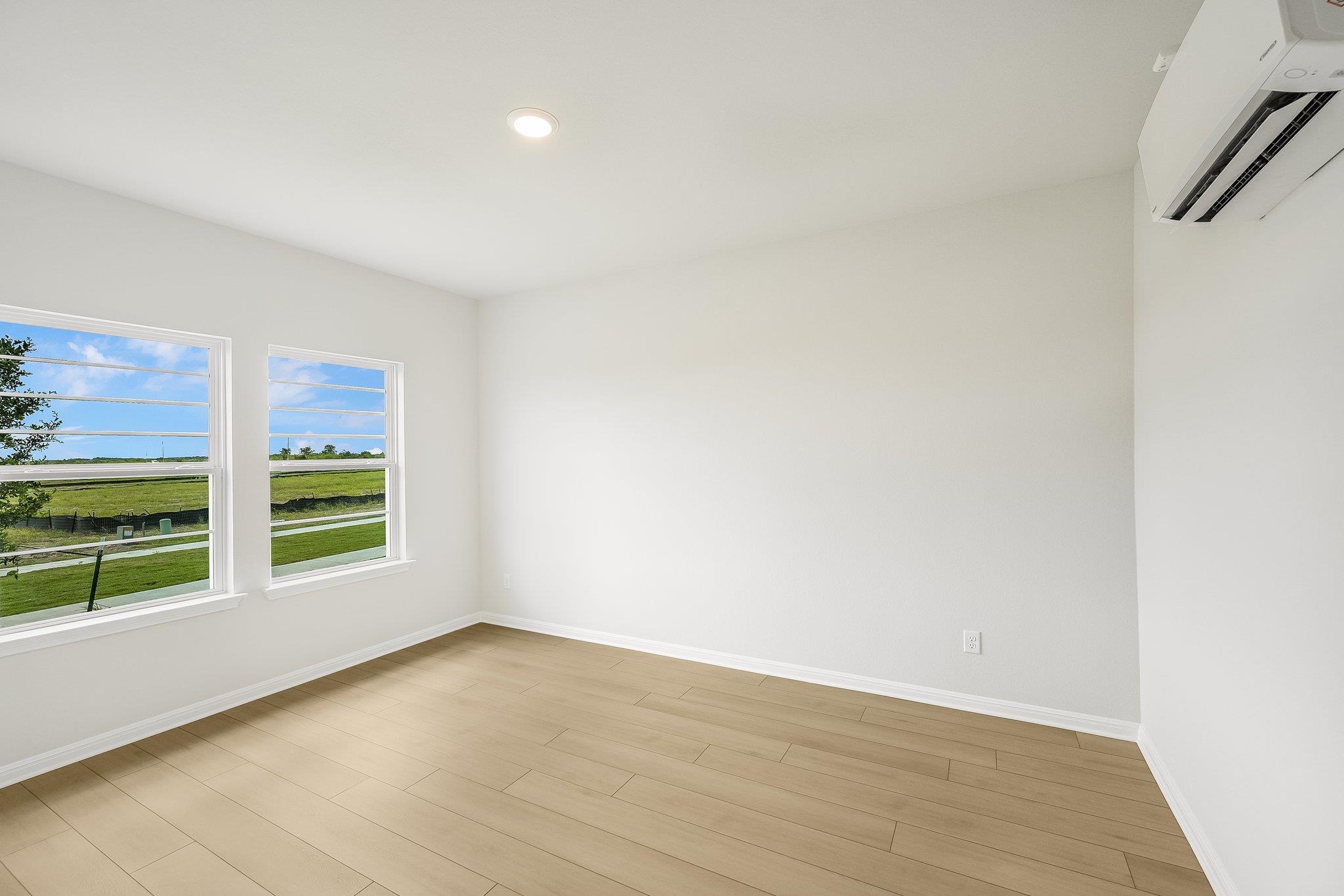8601 Dongan Dr Property Photo 2