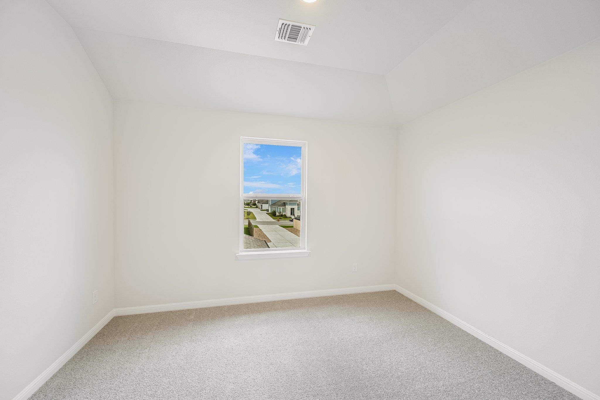 8601 Dongan Dr Property Photo 20