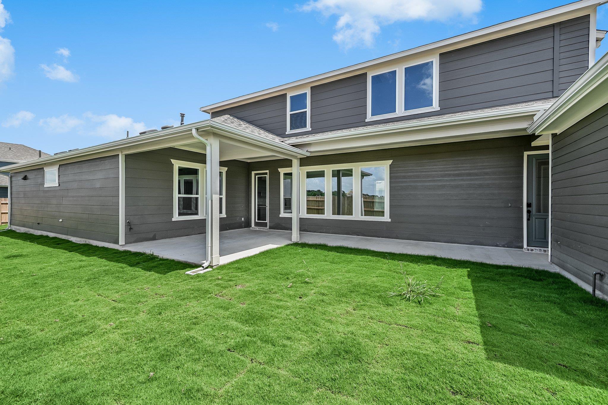 8601 Dongan Dr Property Photo 27
