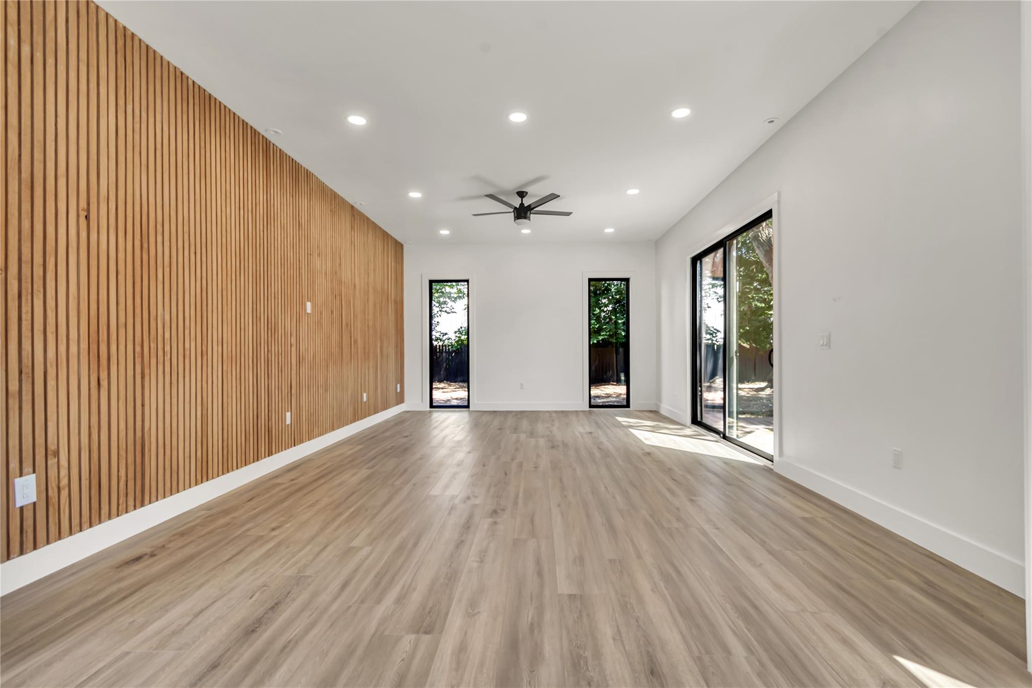 6905 Daugherty St Property Photo 19