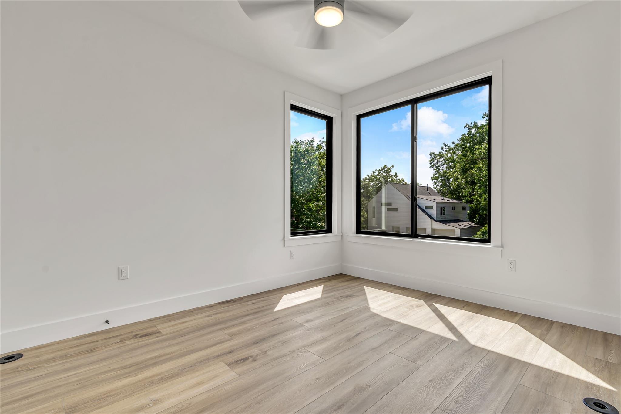 6905 Daugherty St Property Photo 30