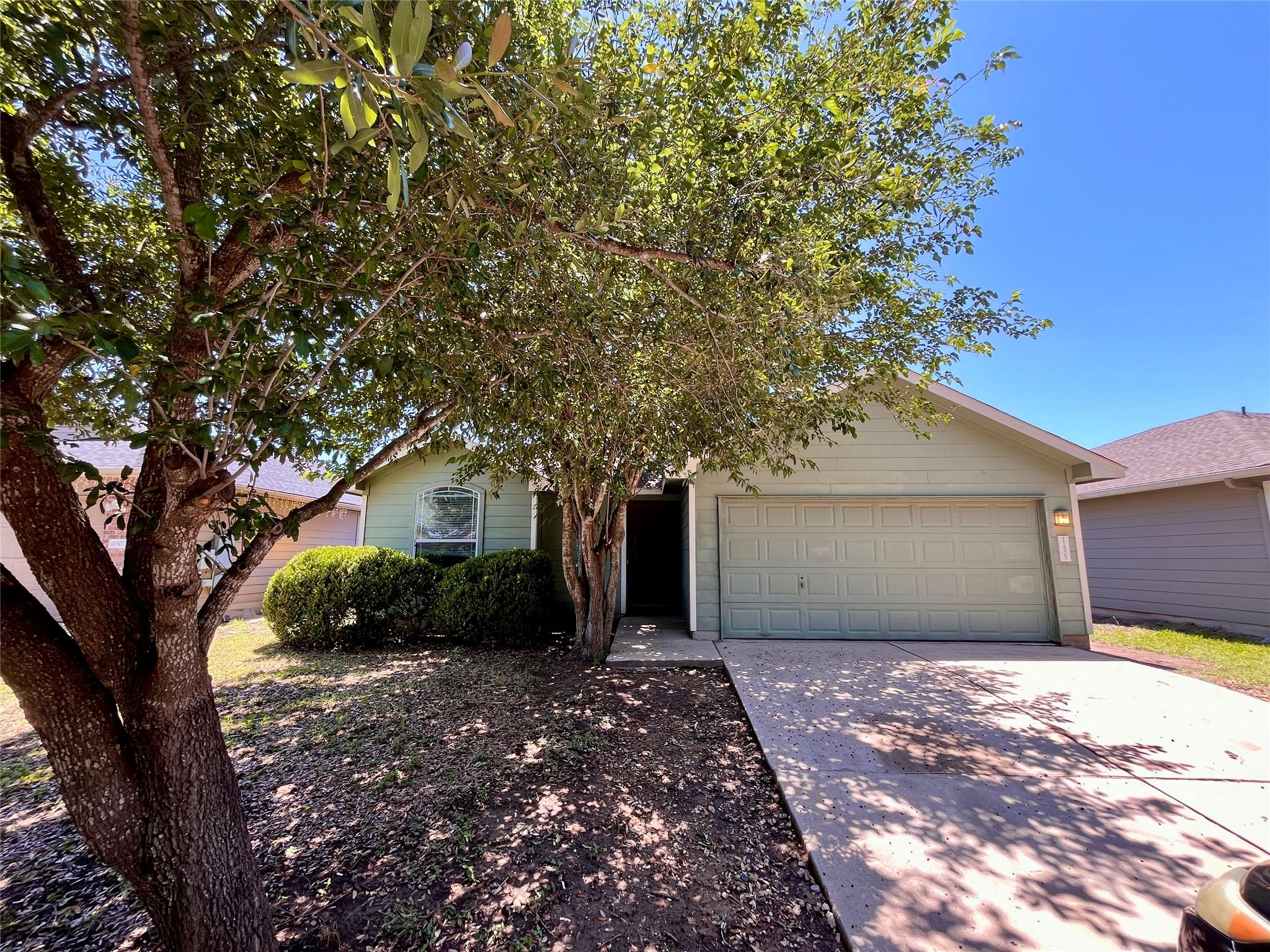 11505 Burton St Property Photo 2