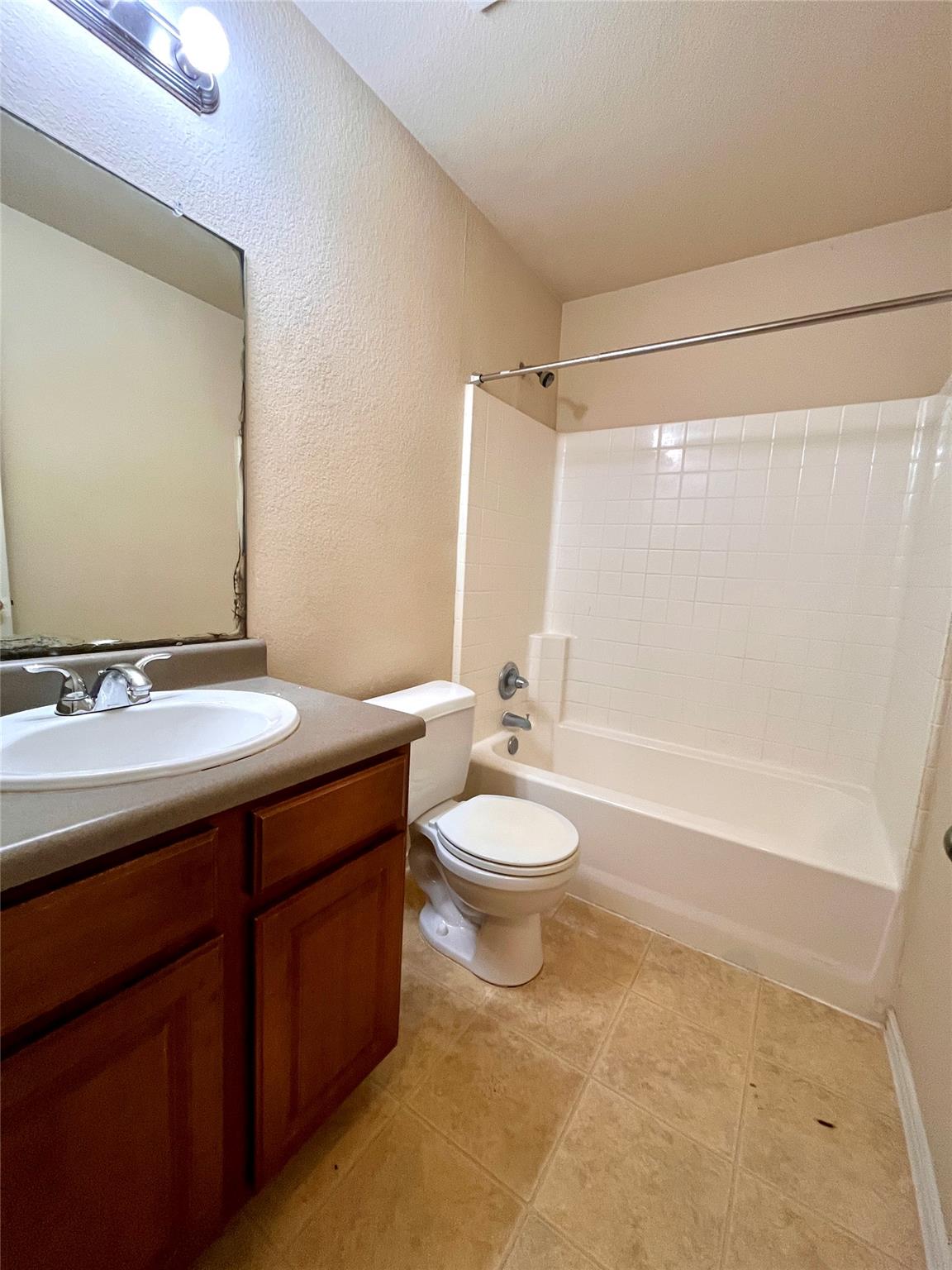 11505 Burton St Property Photo 13
