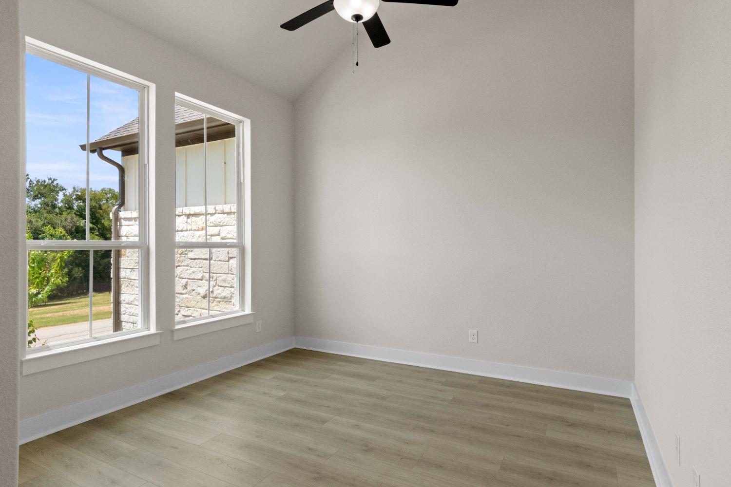1665 Headwaters Blvd Property Photo 11