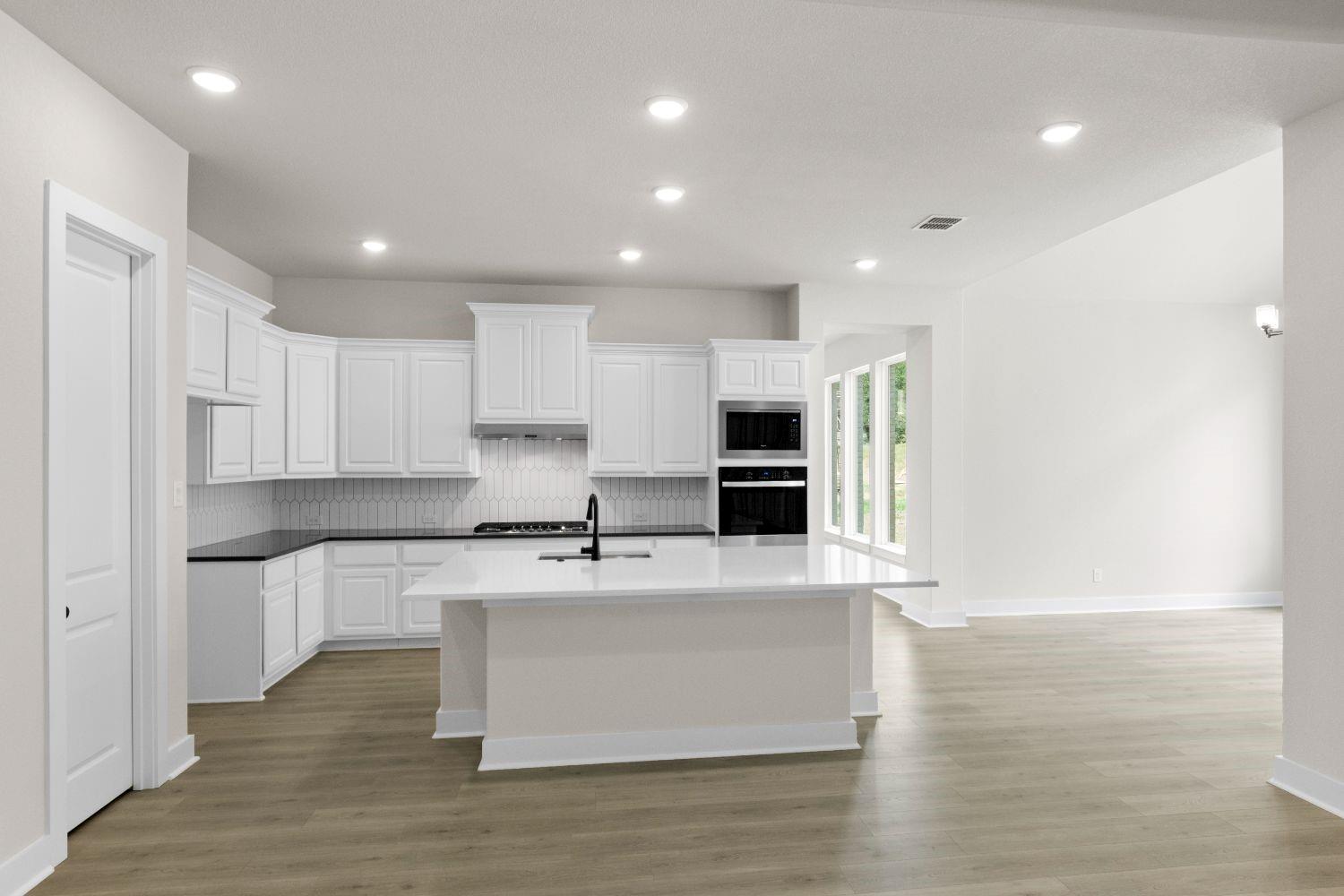 1665 Headwaters Blvd Property Photo 13