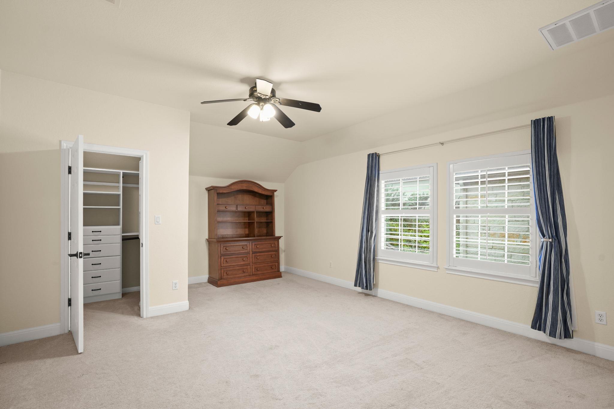 121 Burgess Ln Property Photo 35