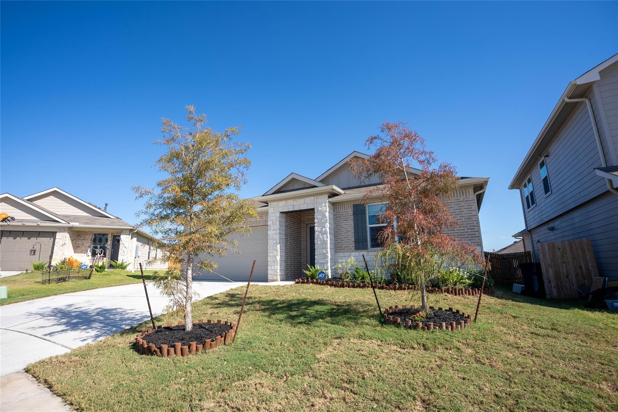 190 Elbow Bush Cv Property Photo 4