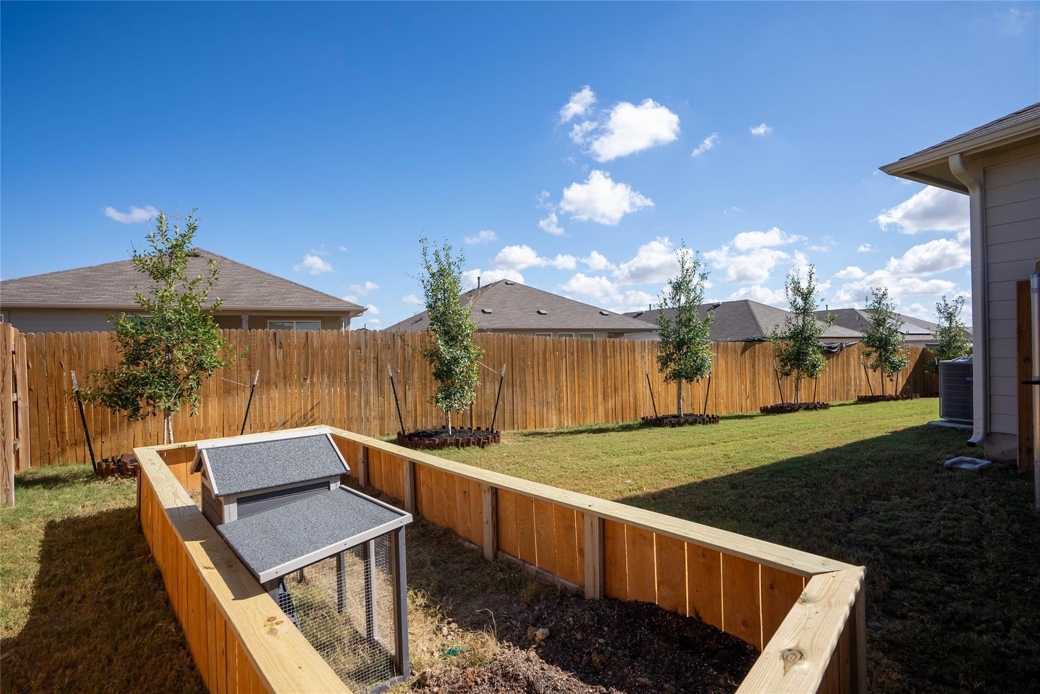 190 Elbow Bush Cv Property Photo 22