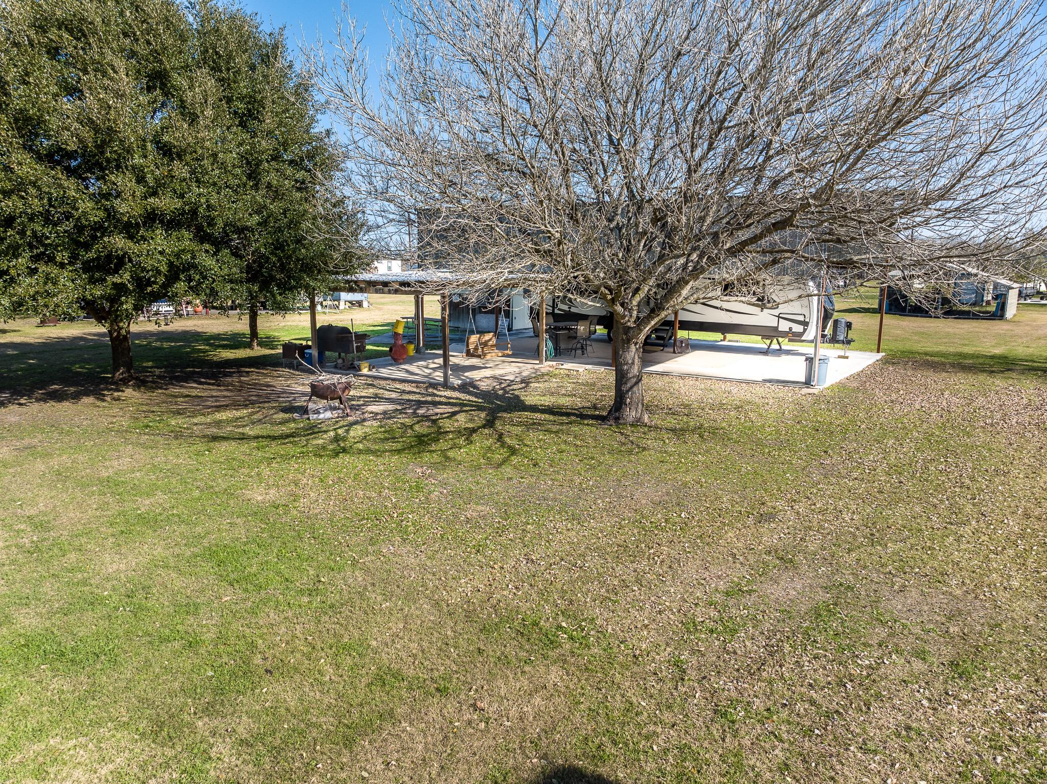 2 Tapi Ln Property Photo 2