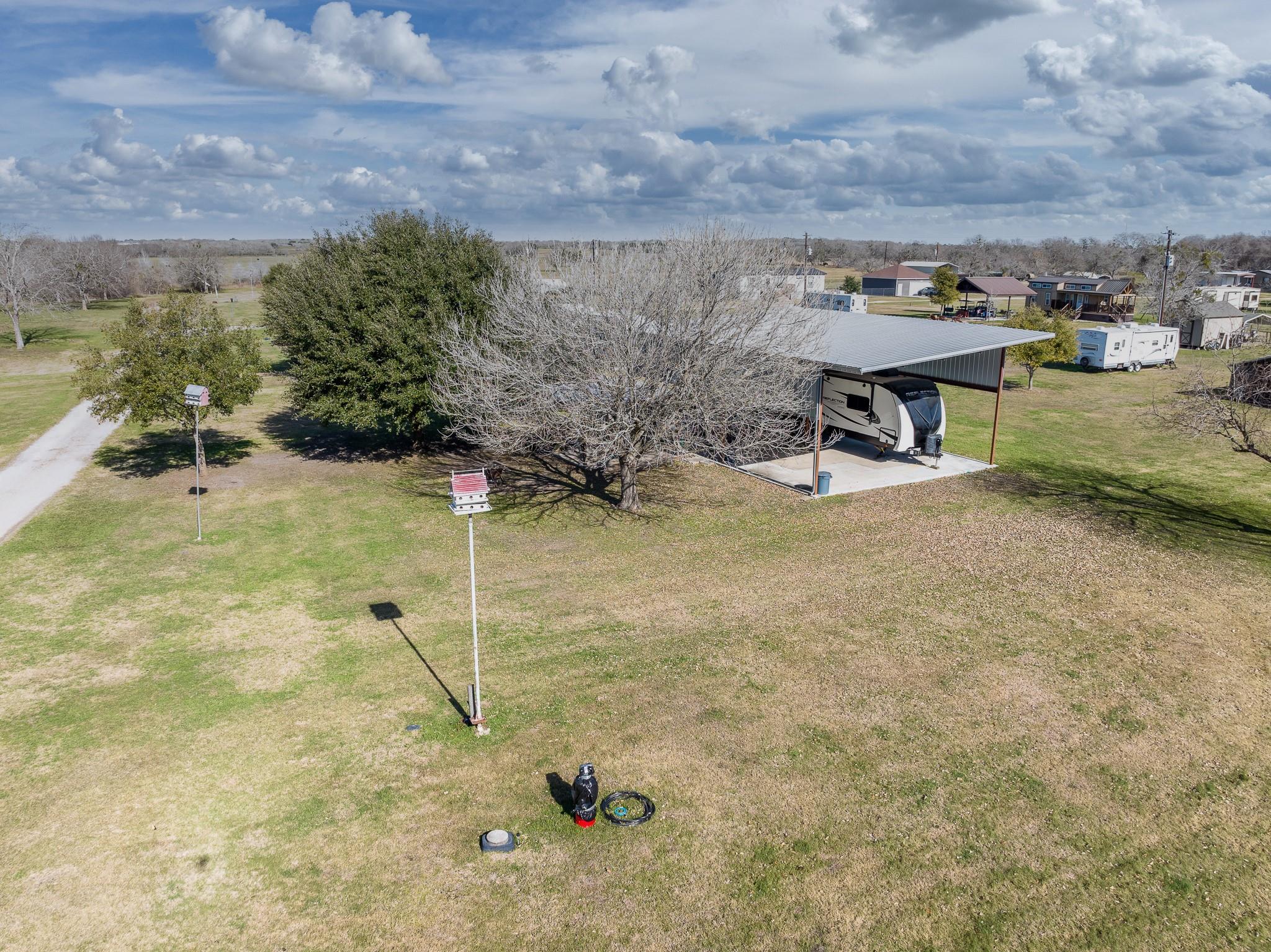 2 Tapi Ln Property Photo 3
