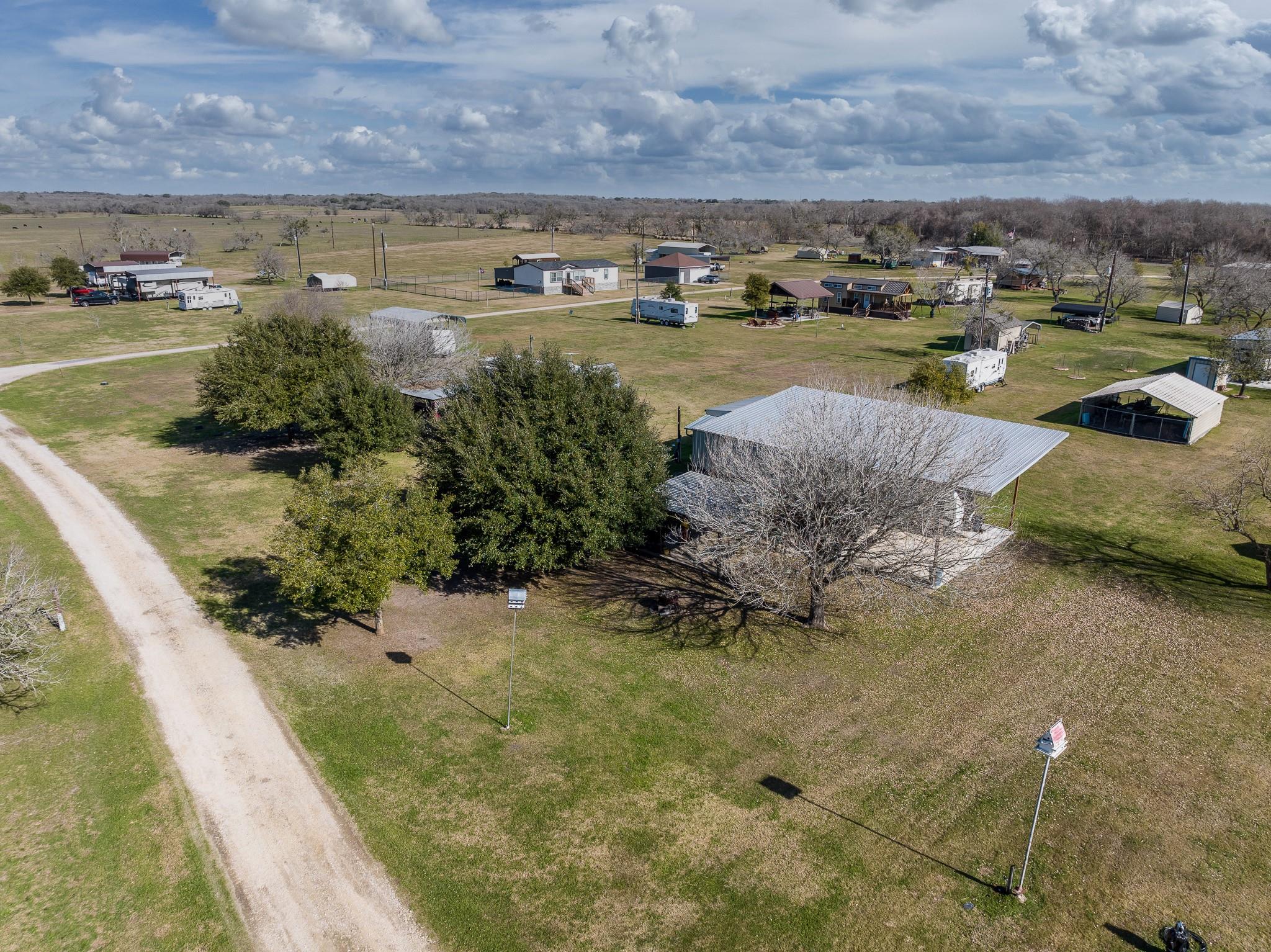 2 Tapi Ln Property Photo 11