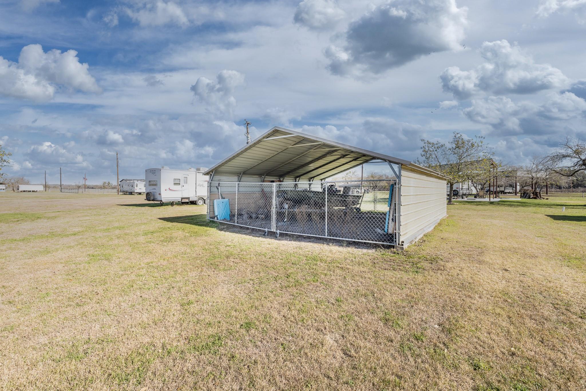 2 Tapi Ln Property Photo 15