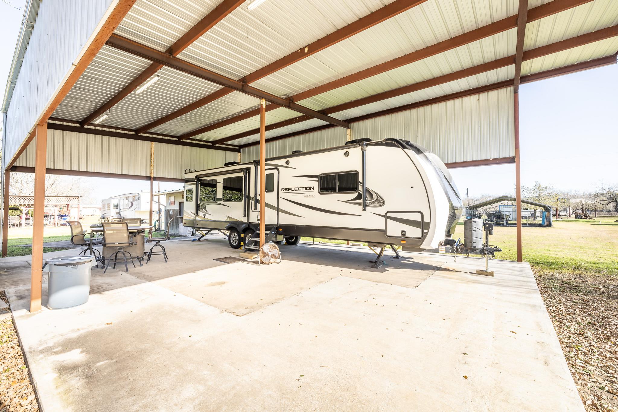 2 Tapi Ln Property Photo 24