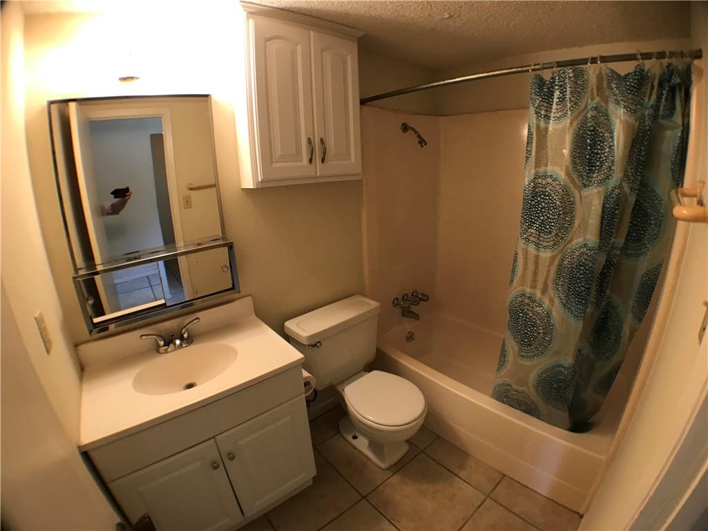 630 Maiden Ln E Property Photo 6