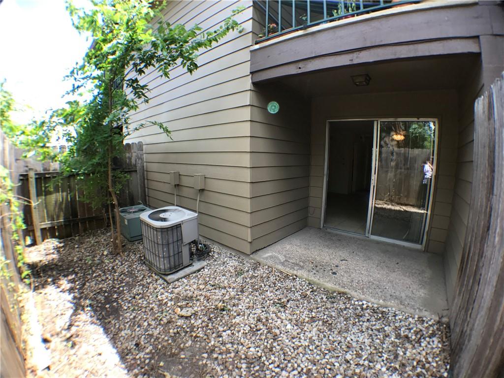 630 Maiden Ln E Property Photo 10