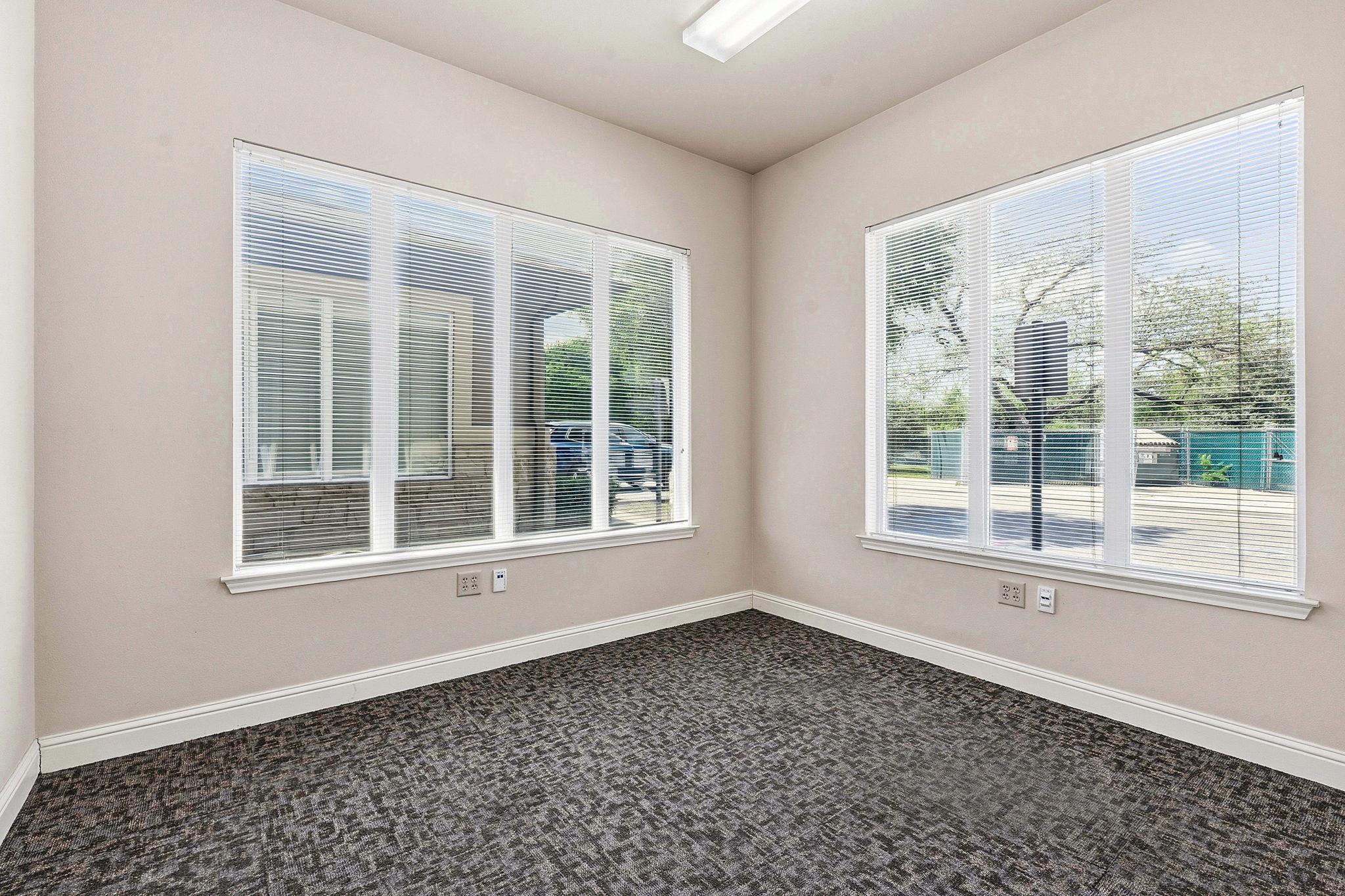 13284 Pond Springs Rd Property Photo 4